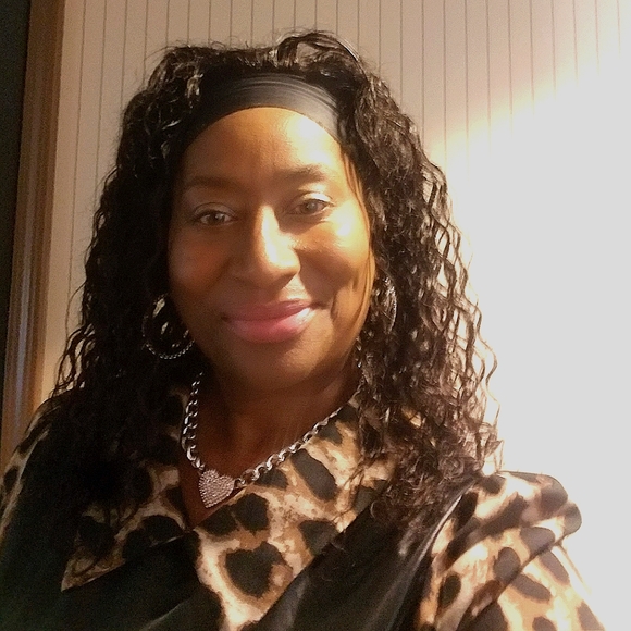 Shop the look ..definitely was a cutie at the office - Picture 3 of 4